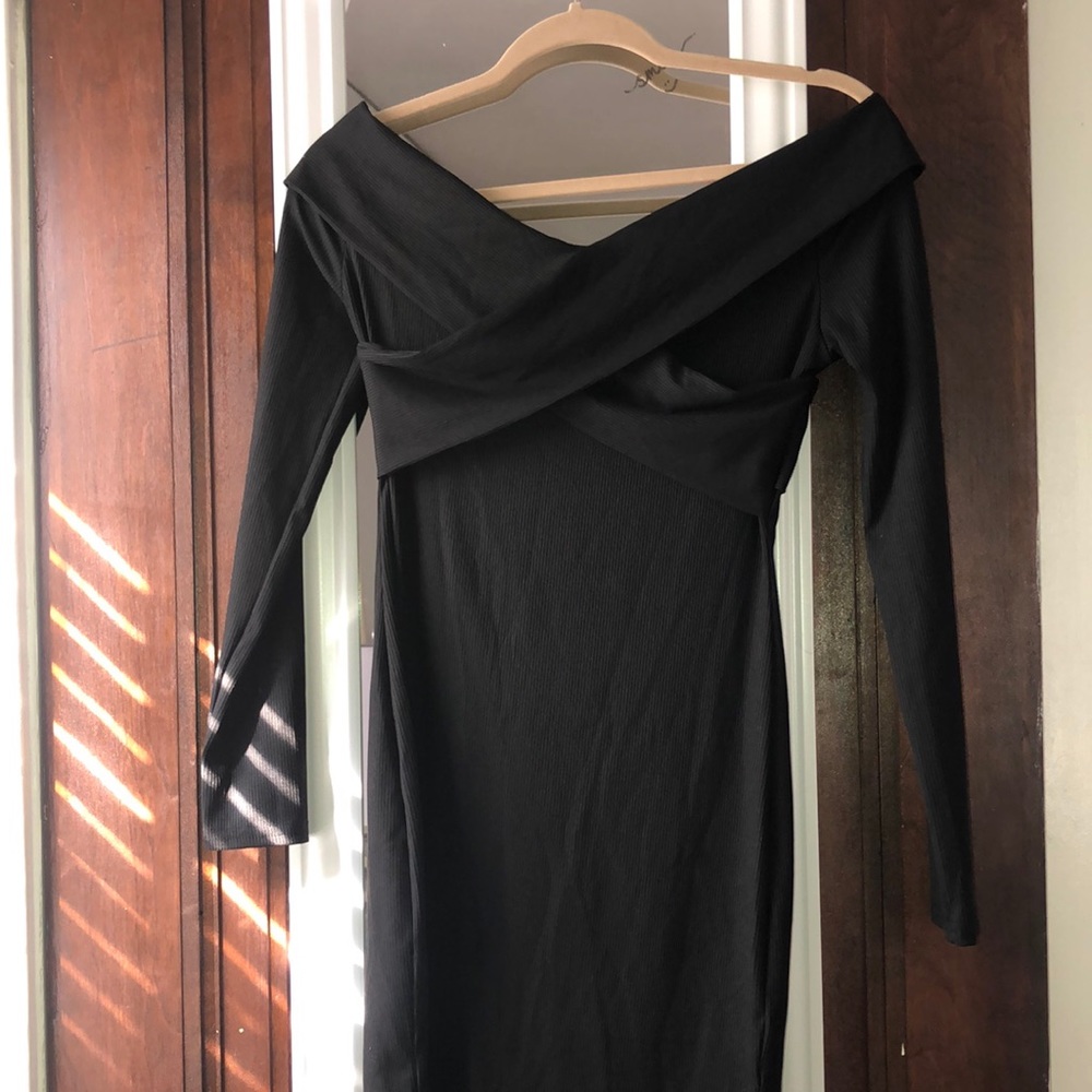 Black mini off the shoulders ribbed dress